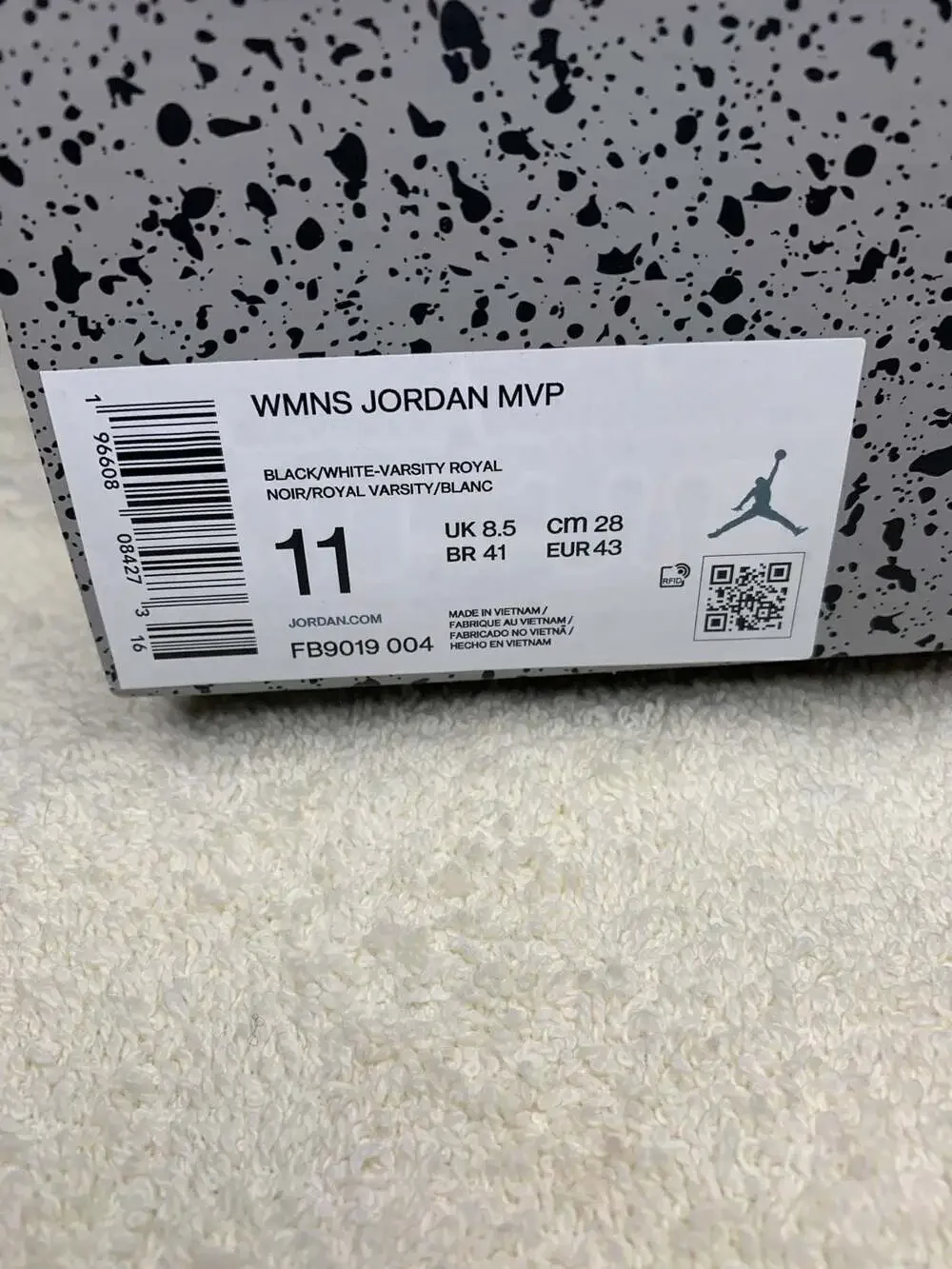 Jordan MVP Women Size 11, Men 9.5